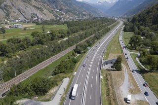 Le tronçon de l'autoroute A9 Schnidrigu-Wanne ouest dans le Haut-Valais a été ouvert en août 2023